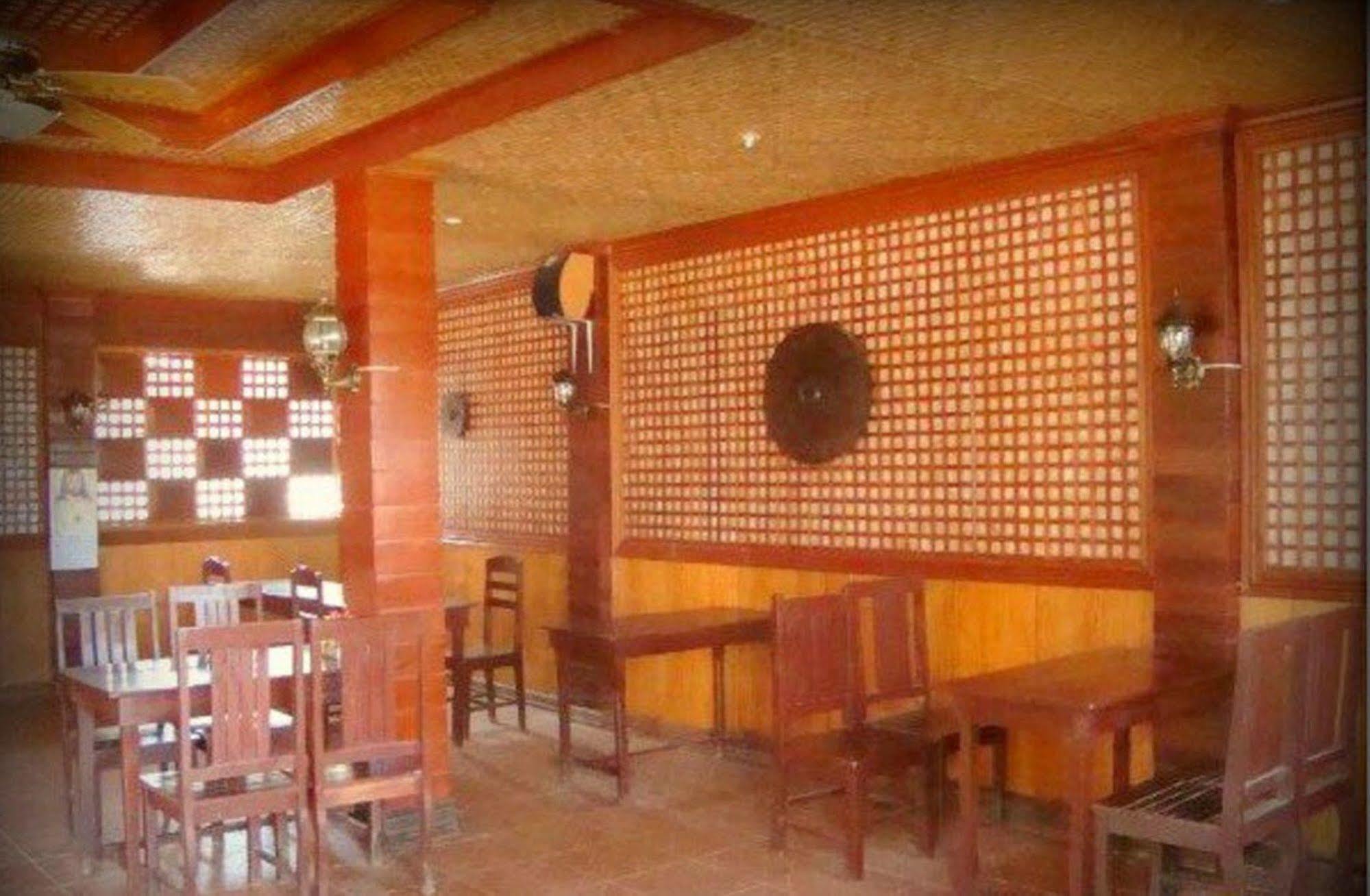 فندق بنسيون ومطعم بيمس تايتاي المظهر الخارجي الصورة